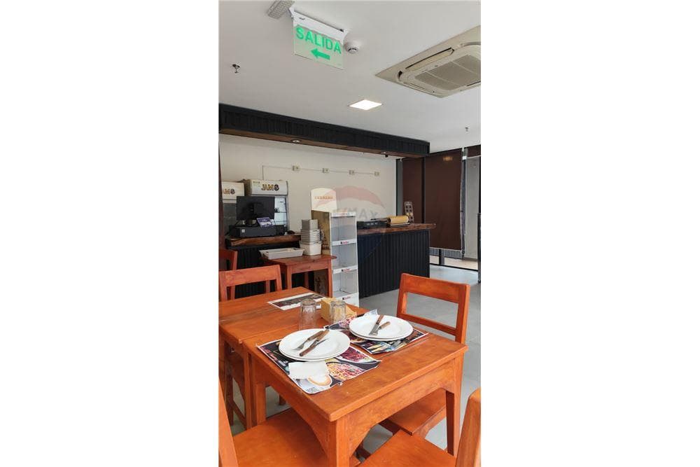 Local comercial prestigiosa ubicacion — foto 2