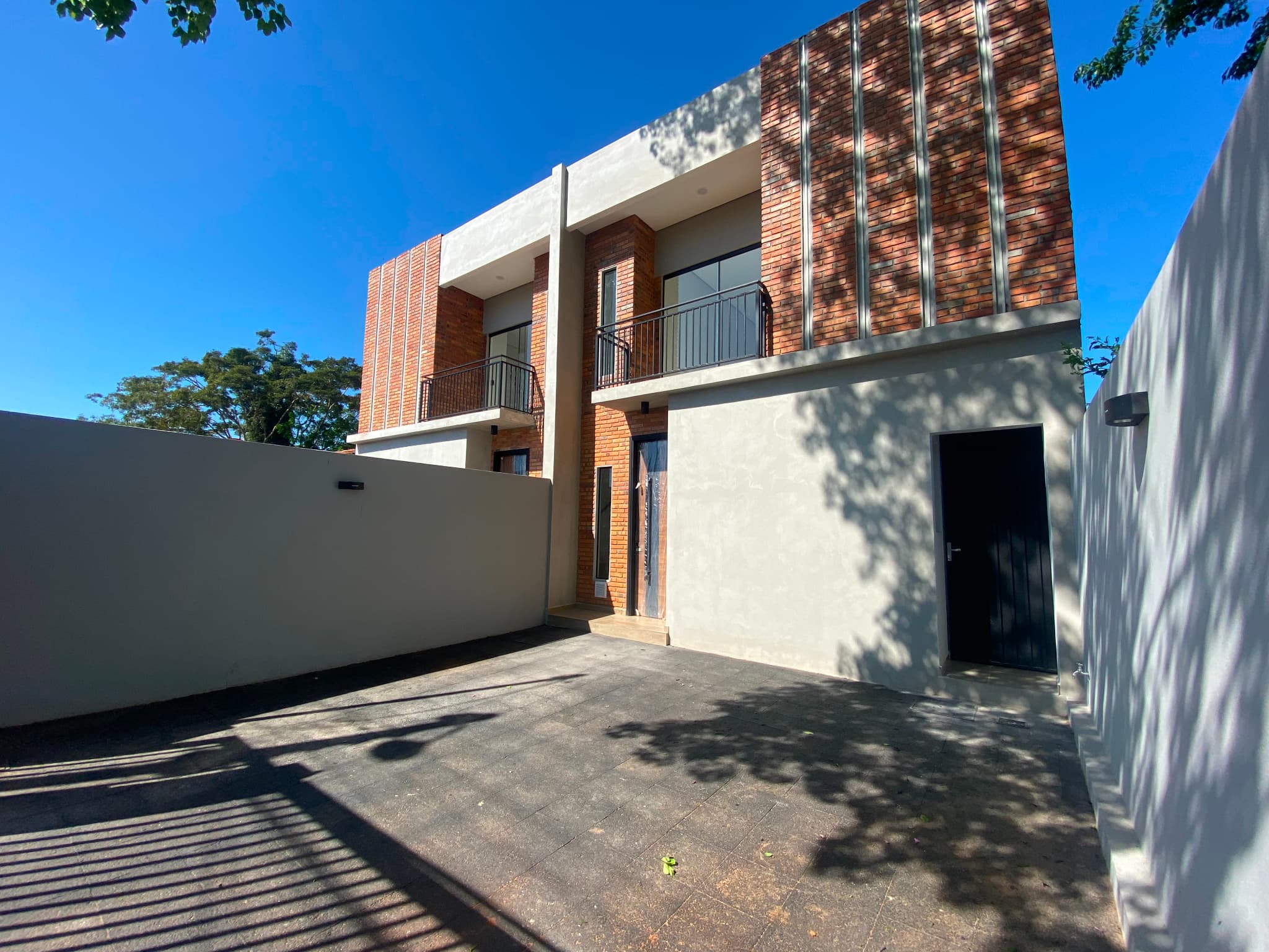 Vendo Duplex A Estrenar En Luque Barrio Laurelty