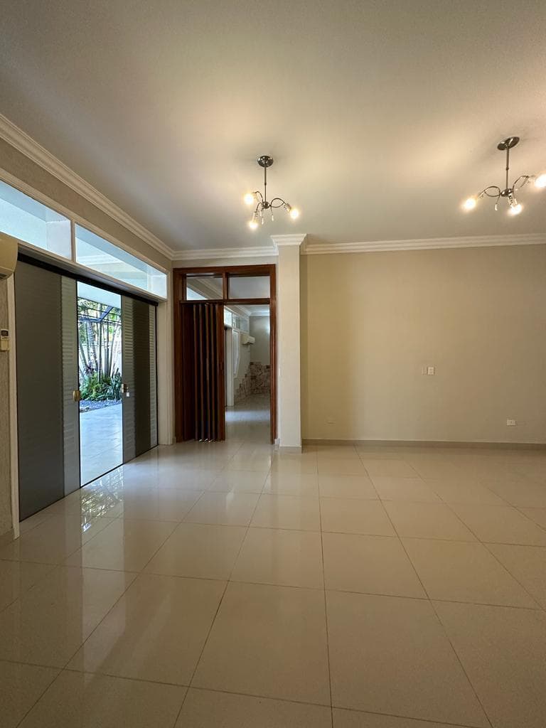 Amplia residencia en Recoleta, foto 4