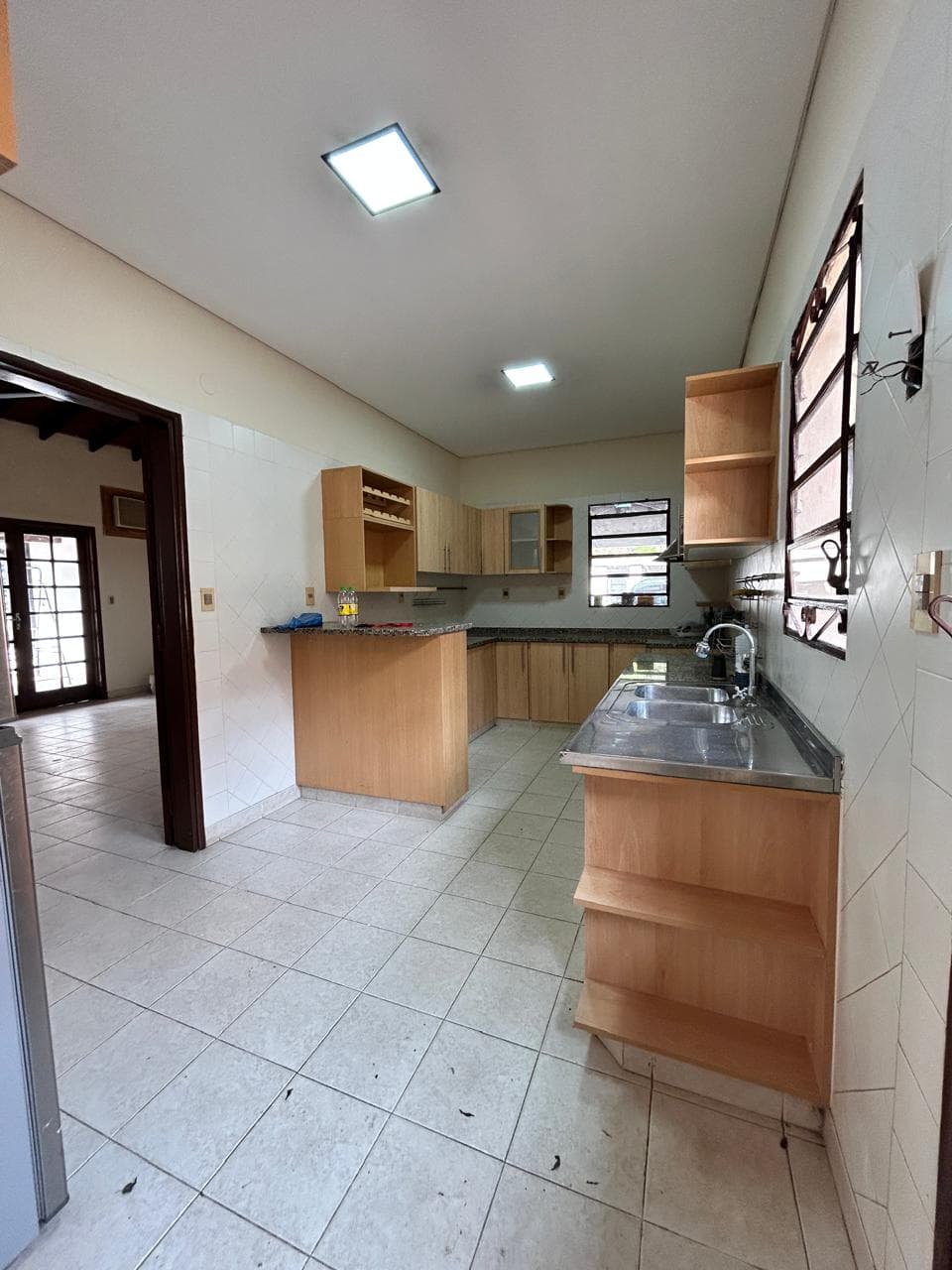 Casa súper amplia en alquiler toda en planta baja, foto 4