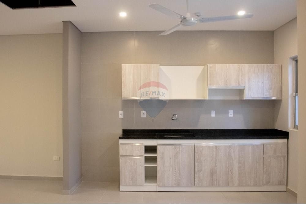 En Venta Dúplex Luque, foto 4