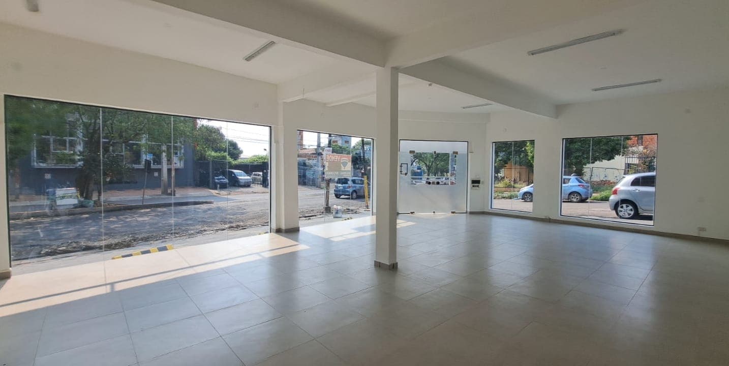 salon comercial en Fernando de la Mora Zona Norte, foto 2