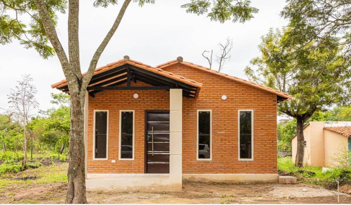 Casa en Venta 2 dormitorios - Luque, Central — foto 1
