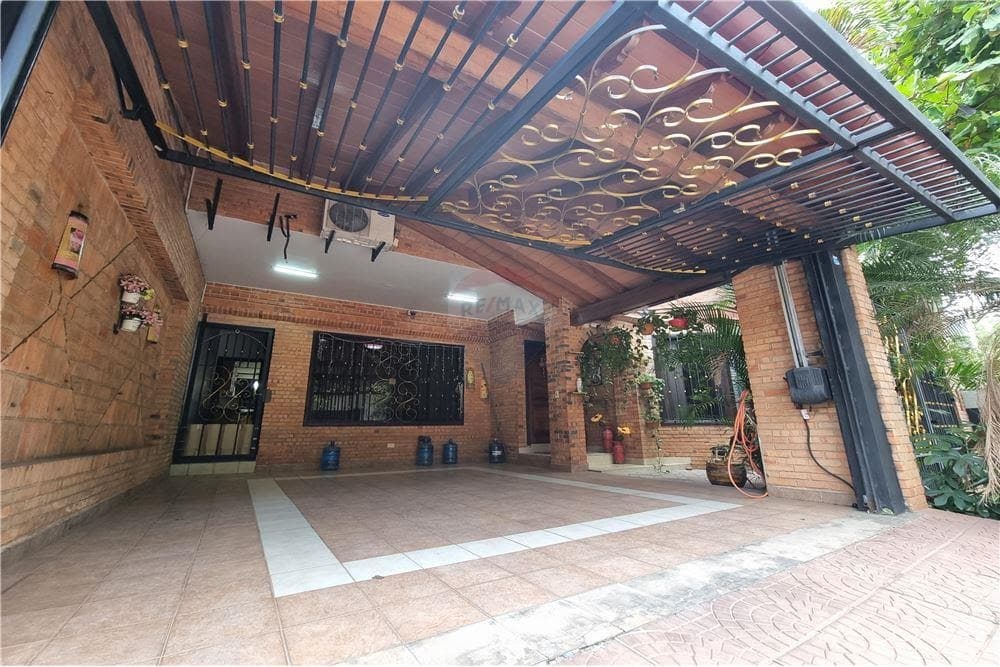 Casa en mburucuya sobre santisima Trinidad — foto 2