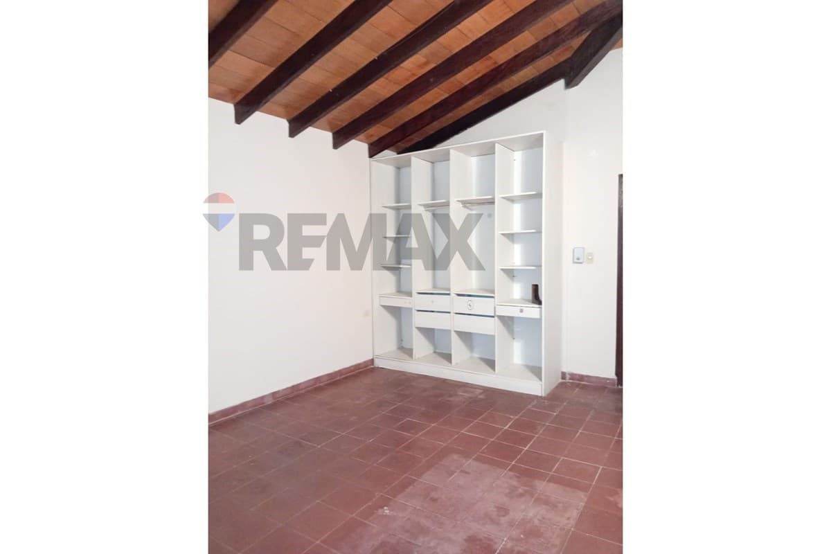 Casa - Alquiler - Lambaré, Central, Paraguay, foto 4