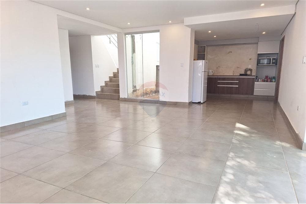Casa con patio en Loma Merlo, foto 3