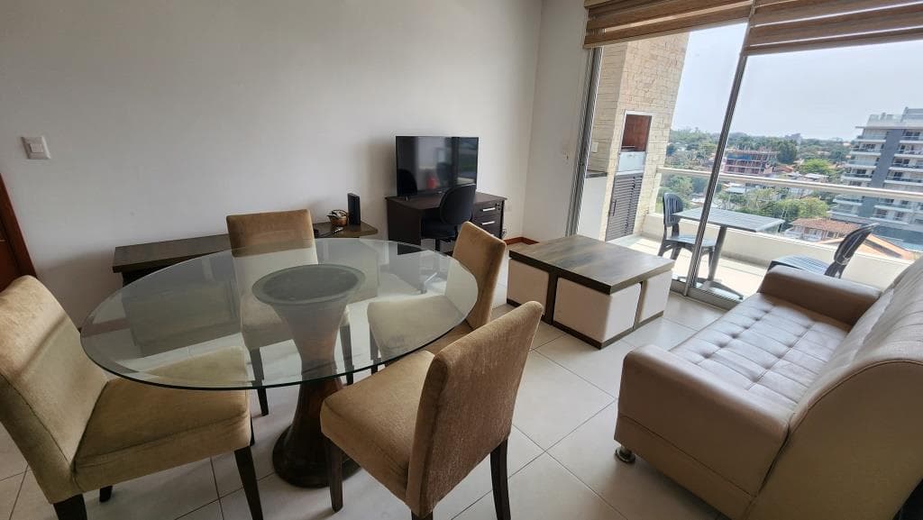 dpto amoblado de 2 hab en Suite, Zona Aviadores del Chaco / Molas Lopez — foto 2