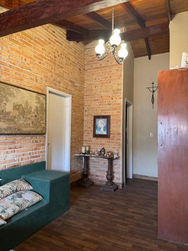 casa de 4 dormitorios + consultorio independiente Barrio Jara z/ Textilia, foto 4