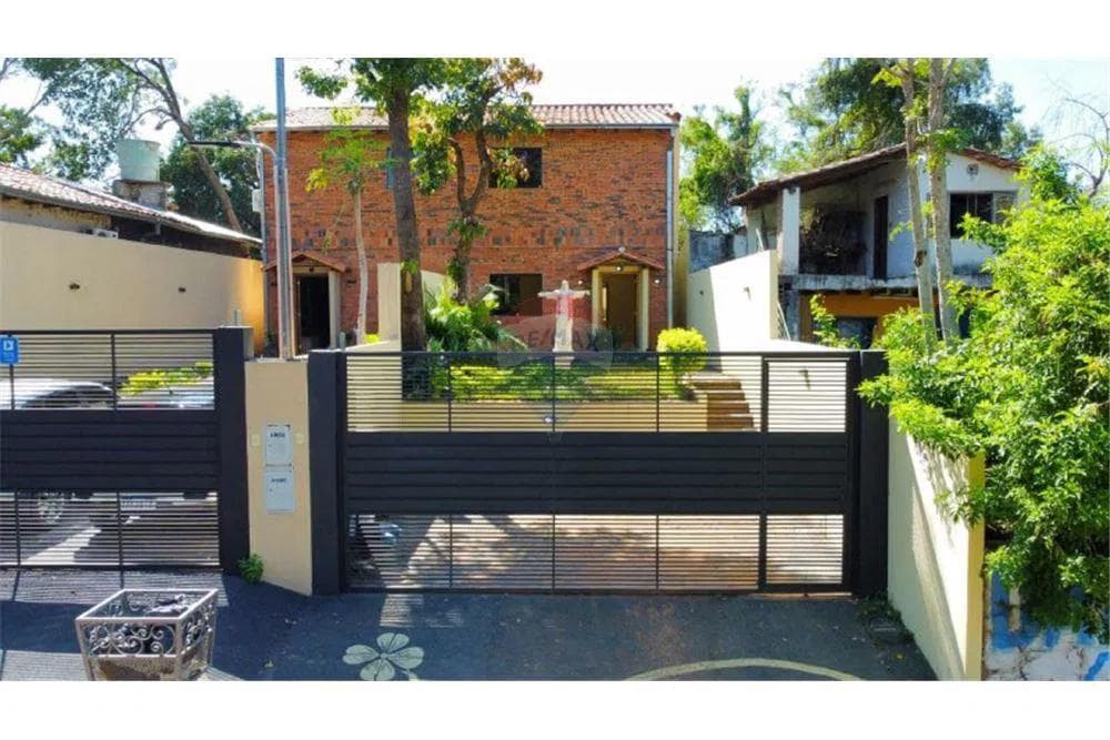 Duplex En Venta Con Piscina - Lambare, Barrio Puerto Pabla, foto 2
