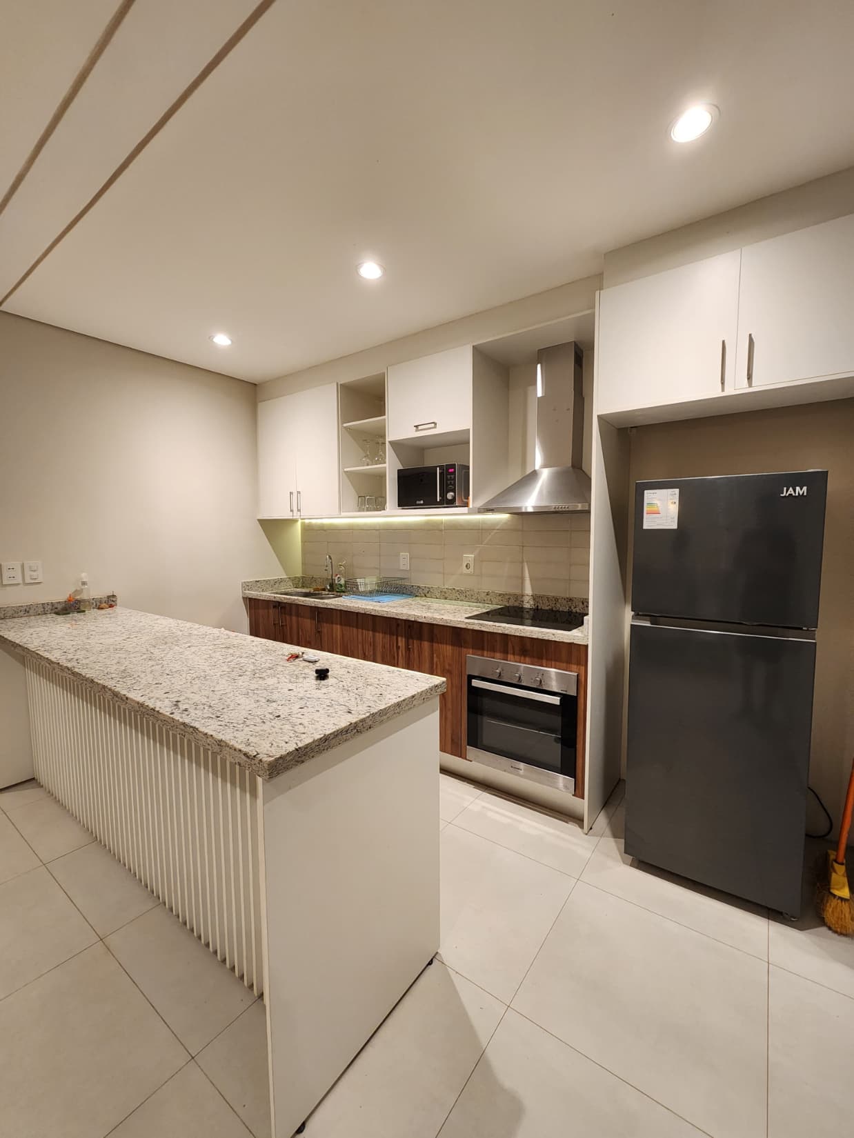 En alquiler duplex full amoblado con piscina zona conmebol, foto 3