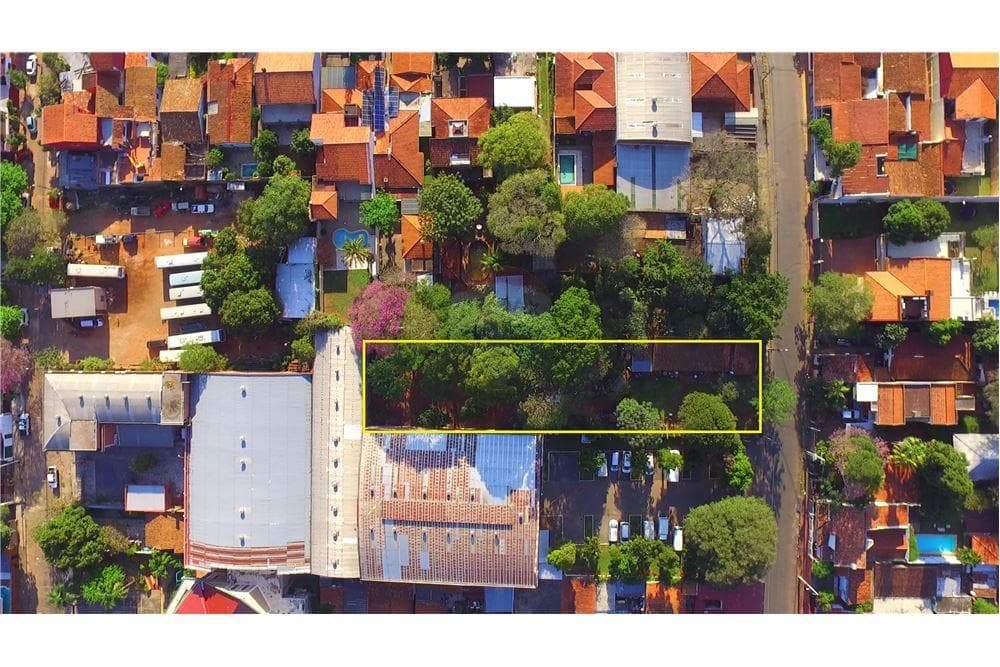 Terreno de 1600m2 en barrio pettirossi, foto 2