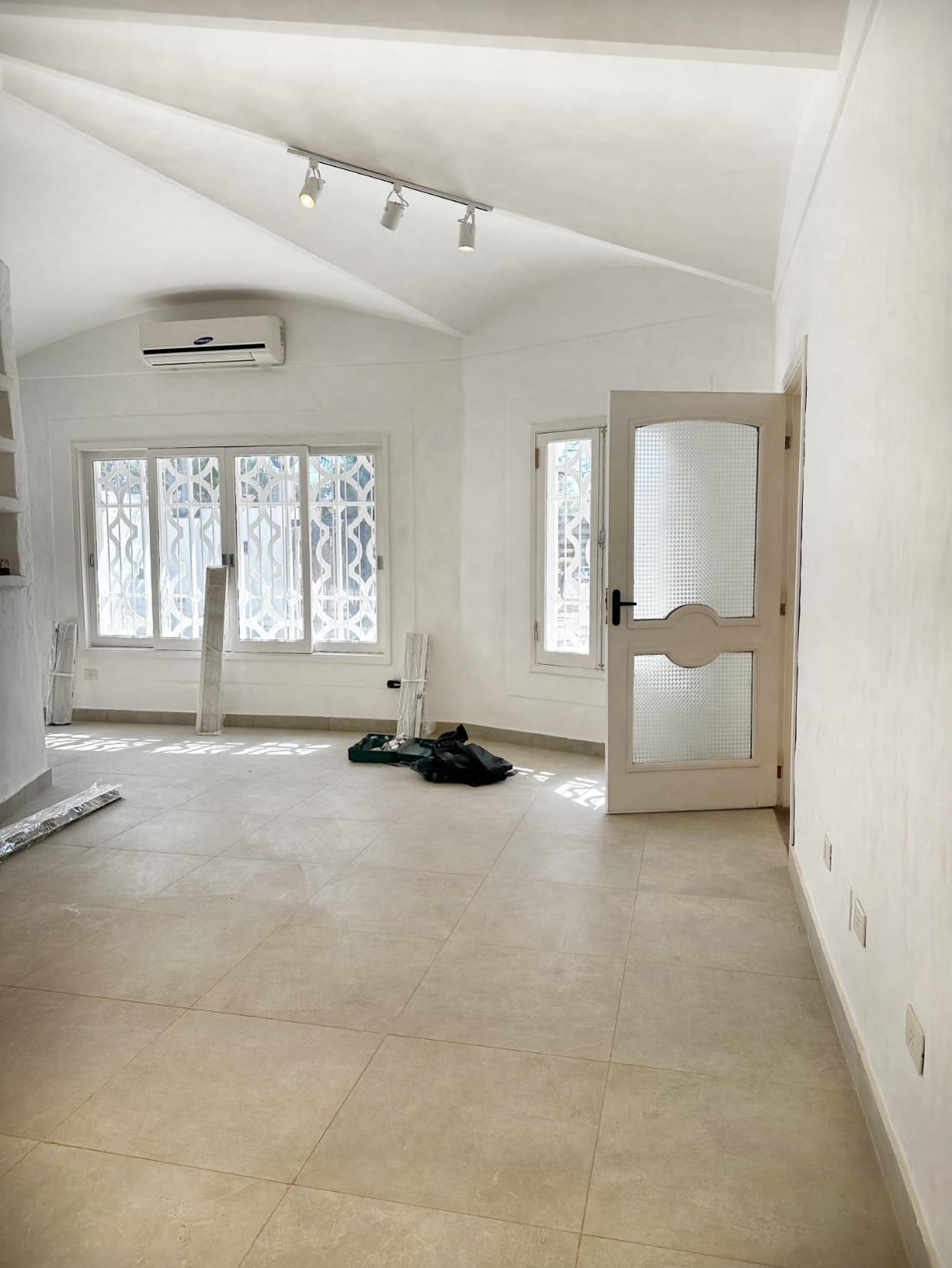 Casa para oficina en el barrio mariscal estigarribia, foto 2
