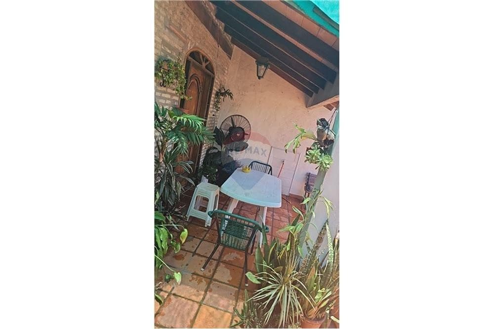 Amplia Casa con Piscina en Sajonia, Asunción, foto 5