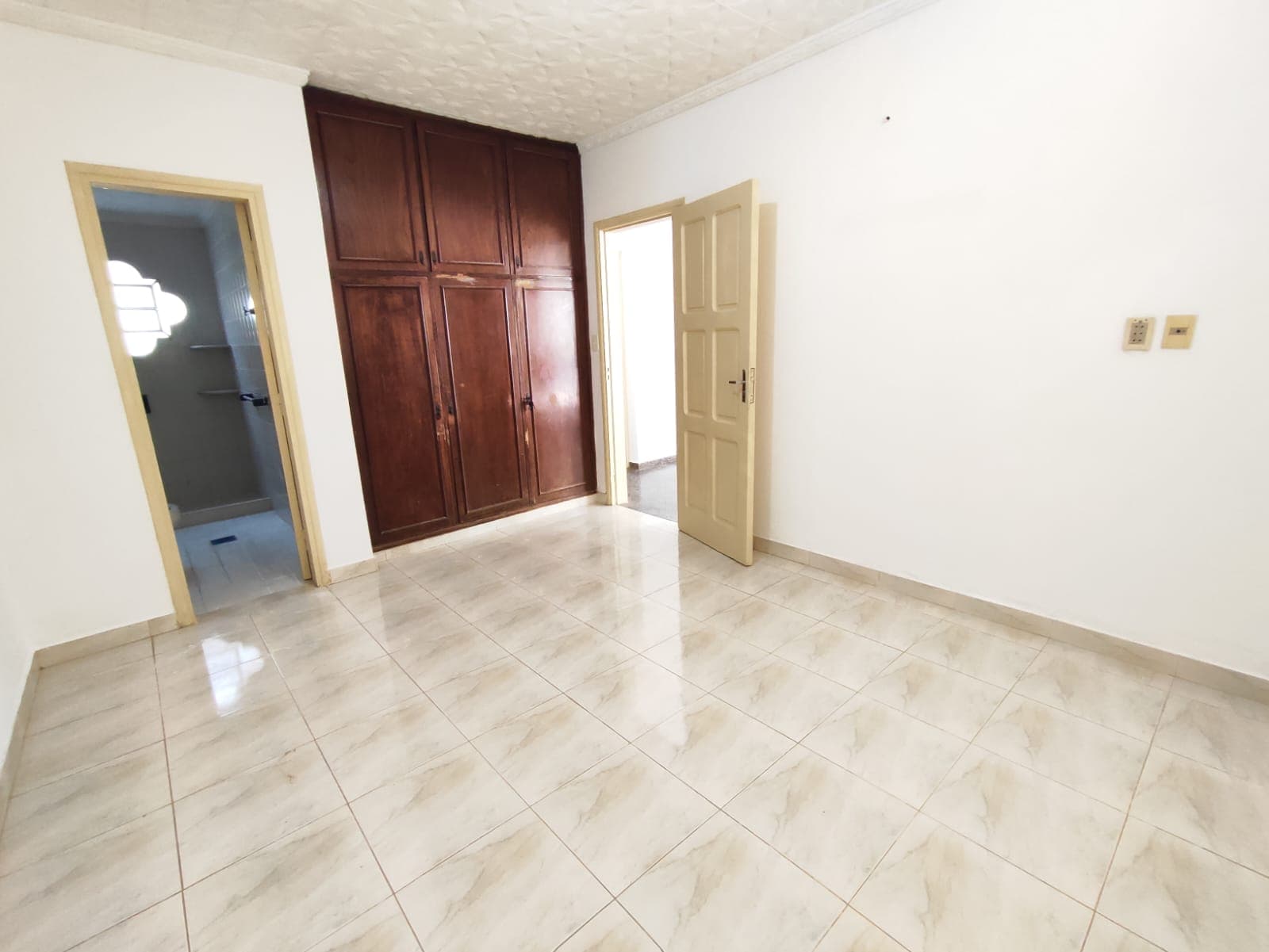 Amplia residencia para oficina — foto 2