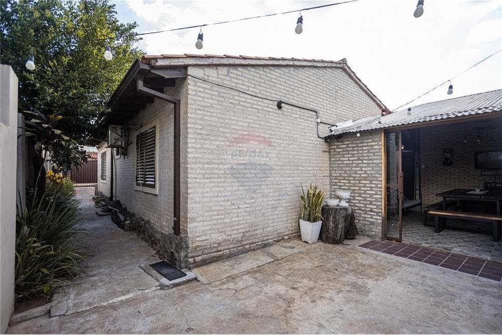 Casa en esquina z/ Fortis Abasto Fdo de la Mora, foto 3