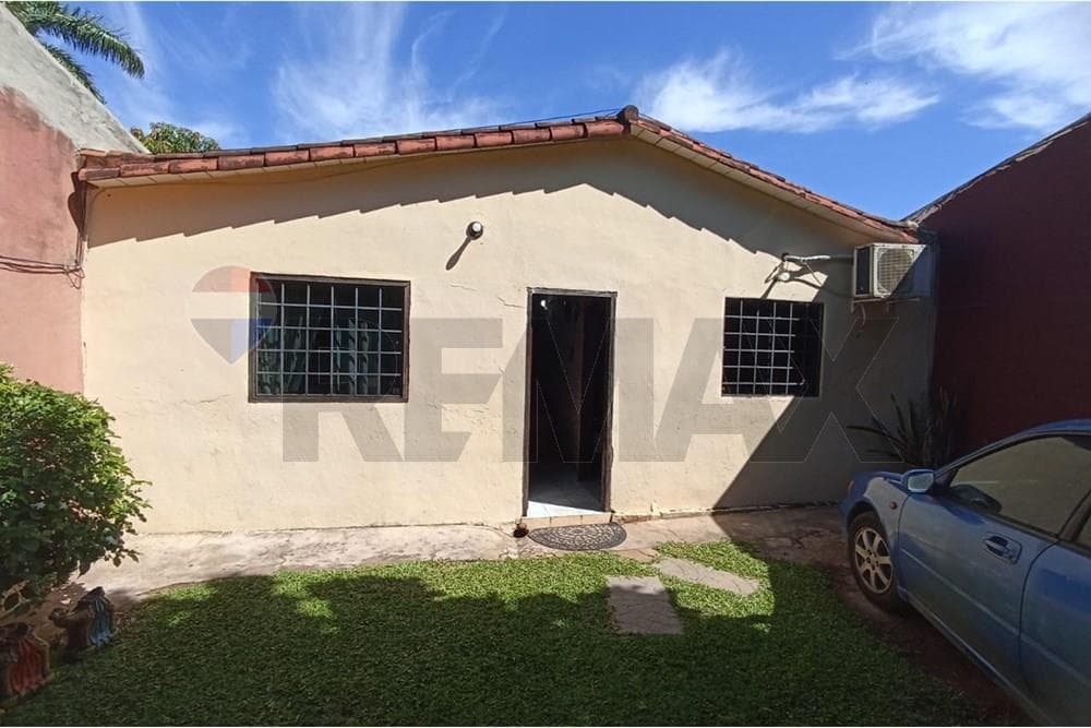 En Venta! Casa En Laurelty - Luque!, foto 3
