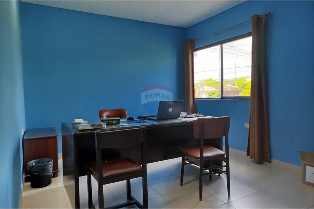 Casa - Alquiler - Villa Aurelia, Paraguay, foto 2