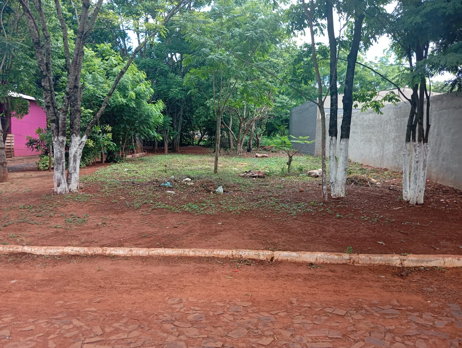 Lote Con Titulo De Inmobiliaria Del Este