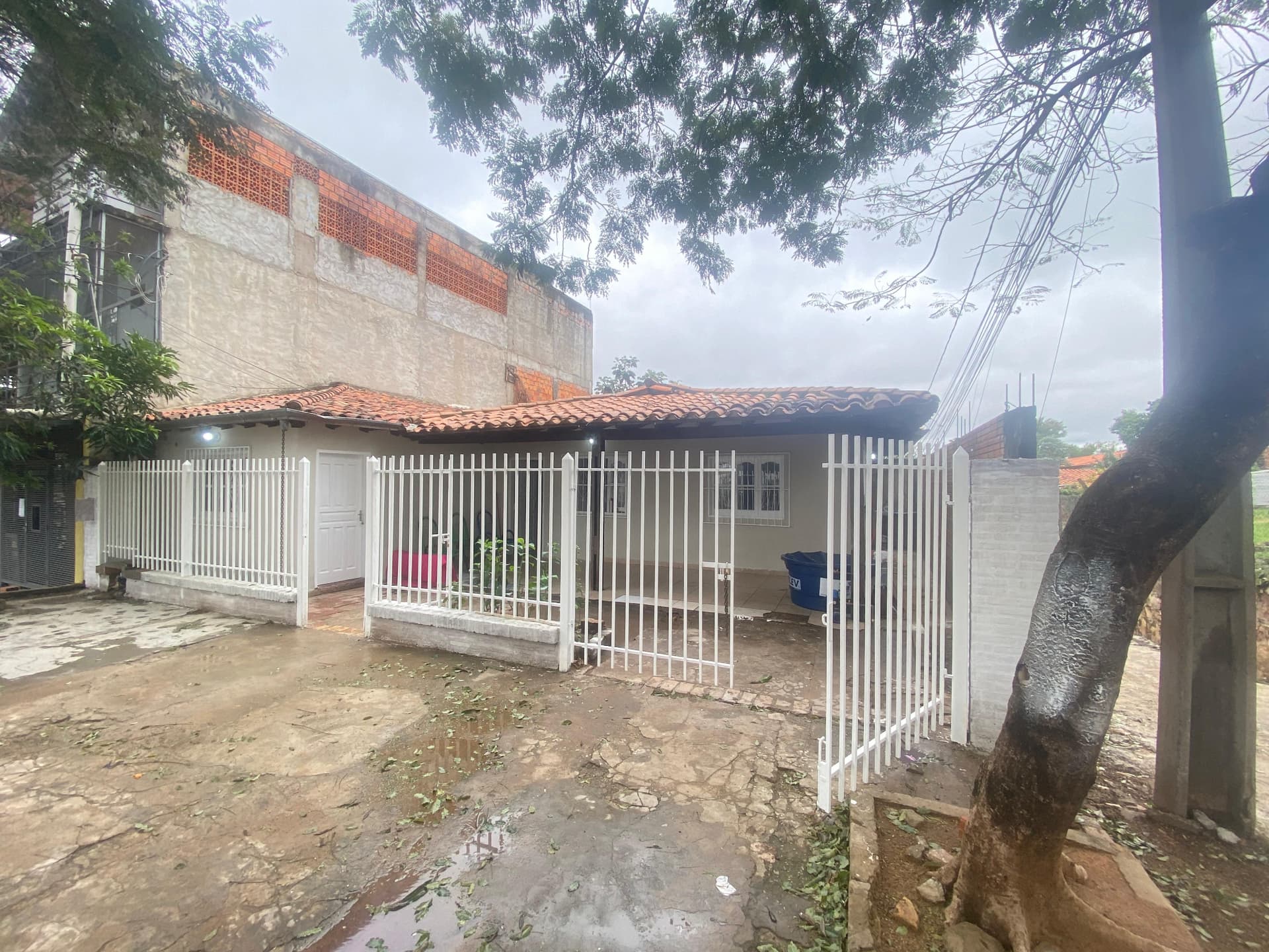 Casa a precio de terreno en Mariano Roque Alonso en oferta, foto 3