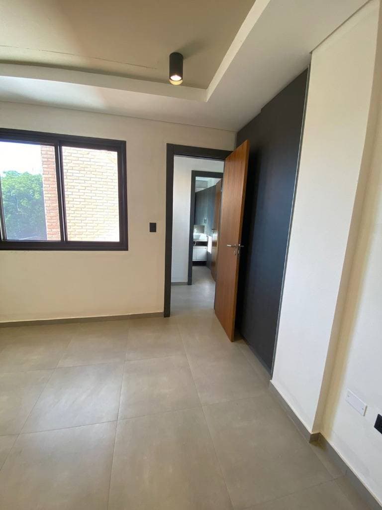Triplex premium en venta – Ycuá Satí, foto 2