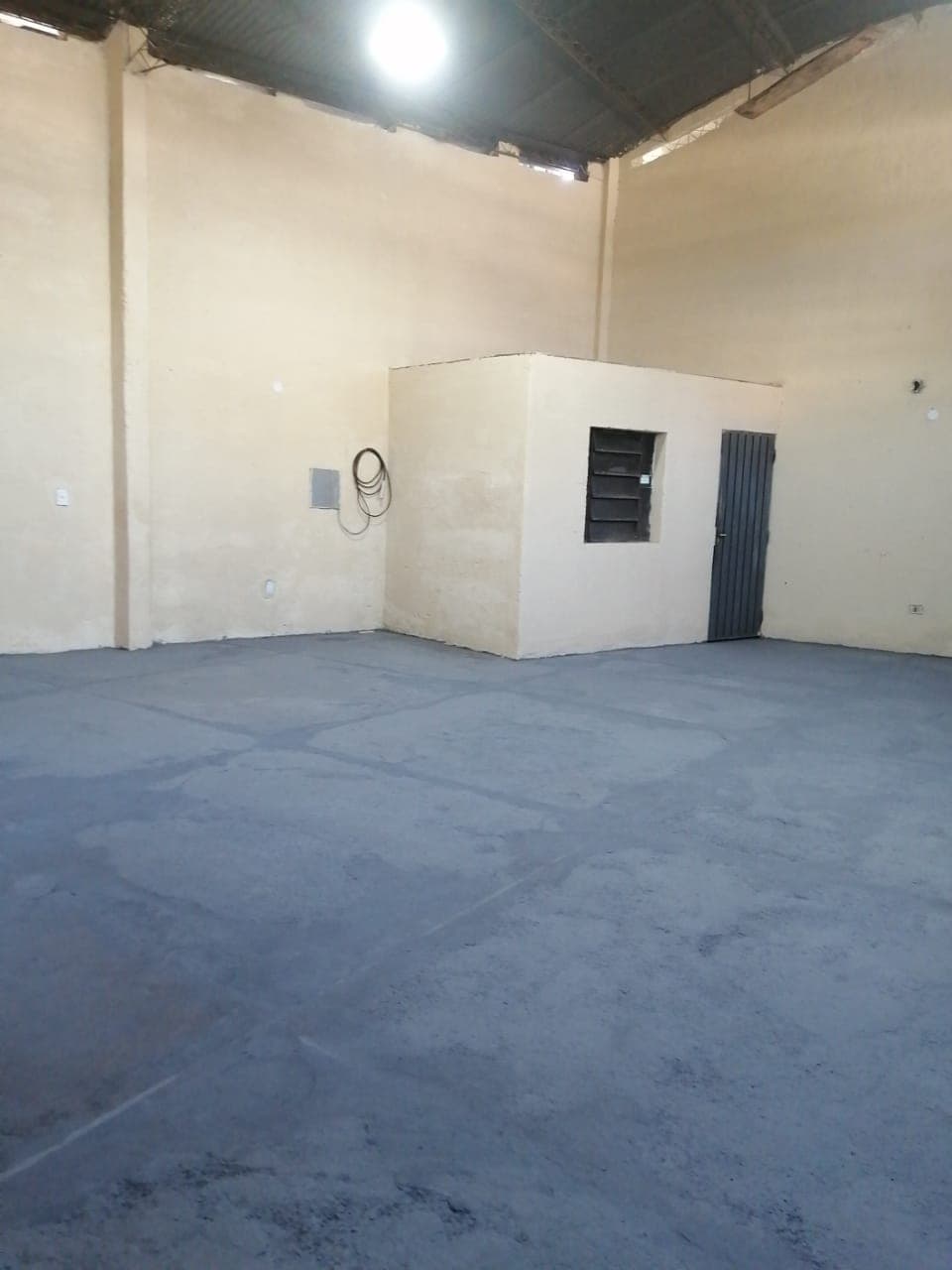 Tinglado en alquiler s/ av. De la victoria p/ depósito y vivienda | bo san pablo, foto 3
