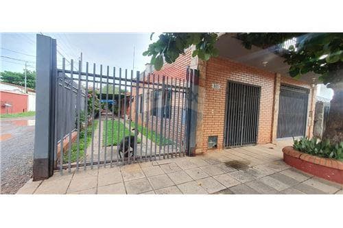 Casa en venta, central Luque, foto 3
