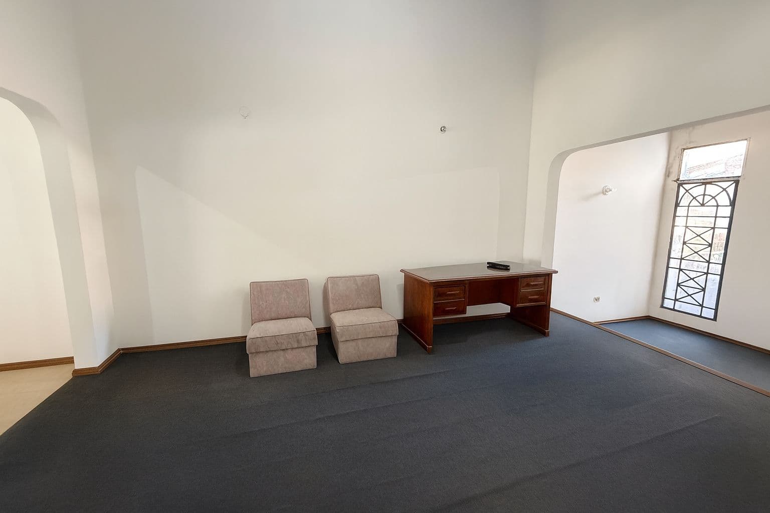 Mono ambiente para oficina o emprendimiento — foto 5