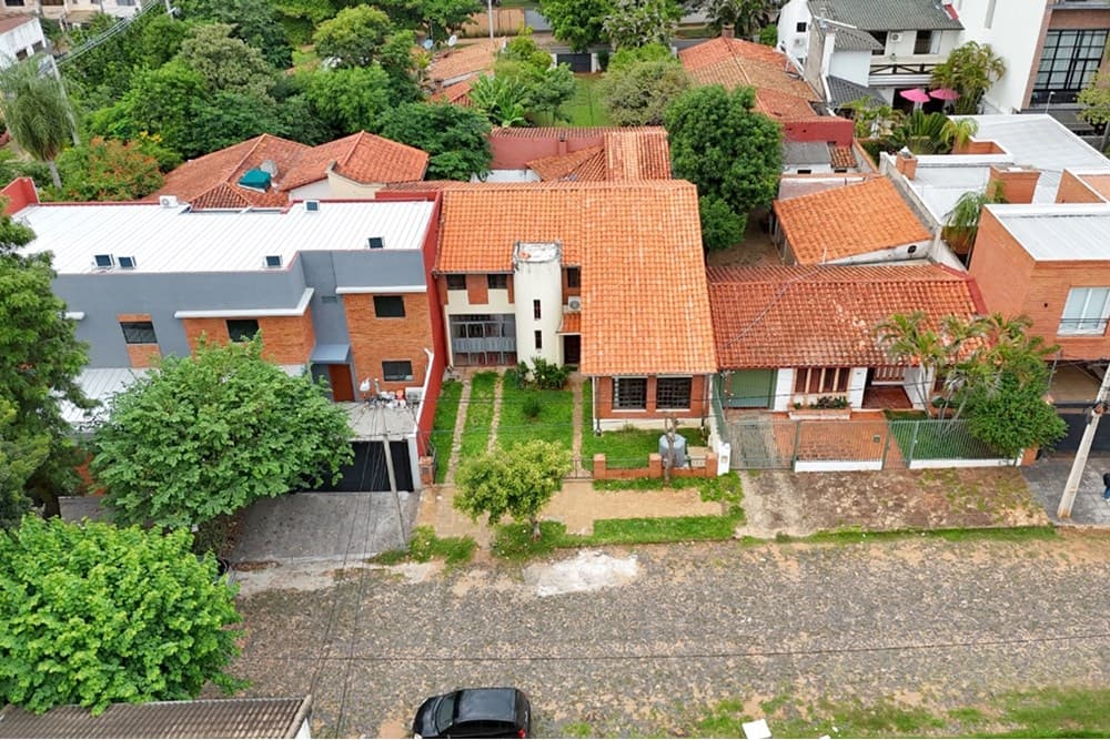 Casa con piscina en mburucuyá, foto 4