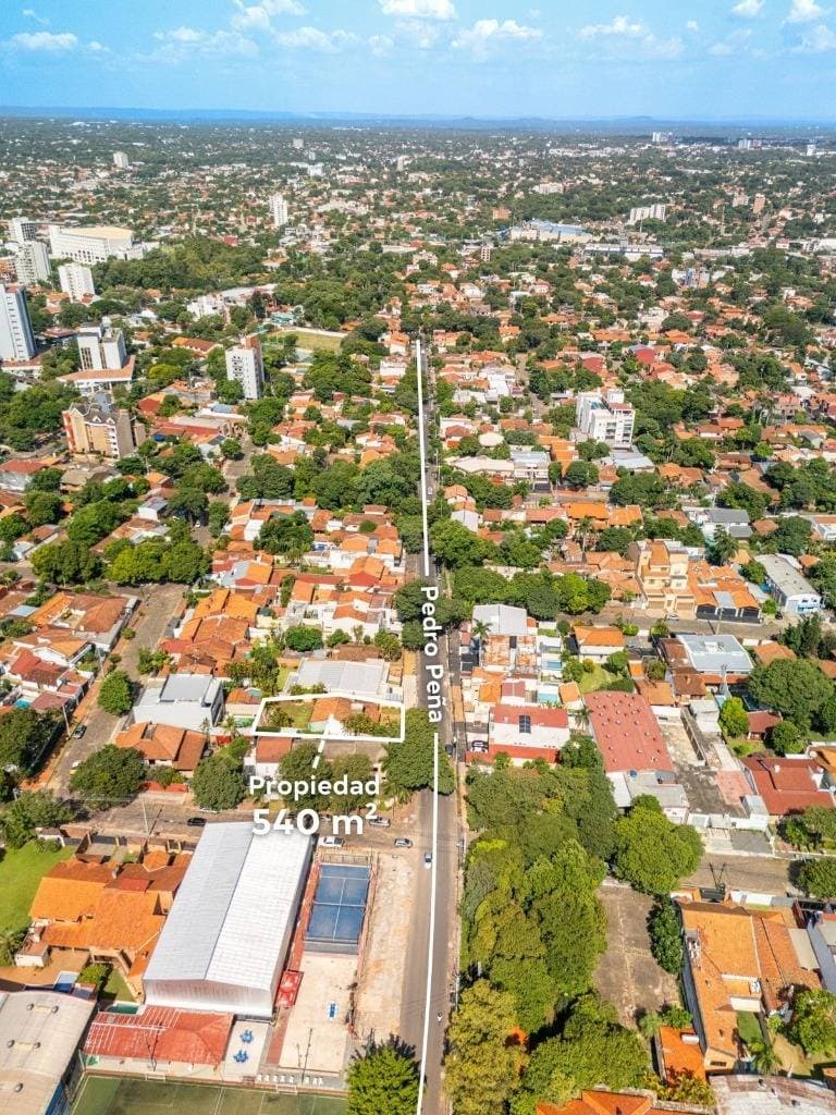 De amplia propiedad a refaccionar o demoler en el barrio villa aurelia, foto 2