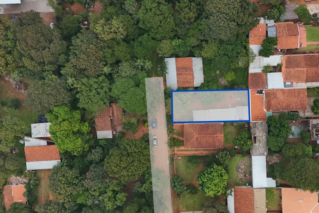 Terreno + pequeña construcción en Venta Luque Moracue, foto 5