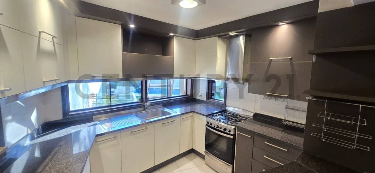 Hermosa residencia amoblada en barrio ycua sati, foto 5