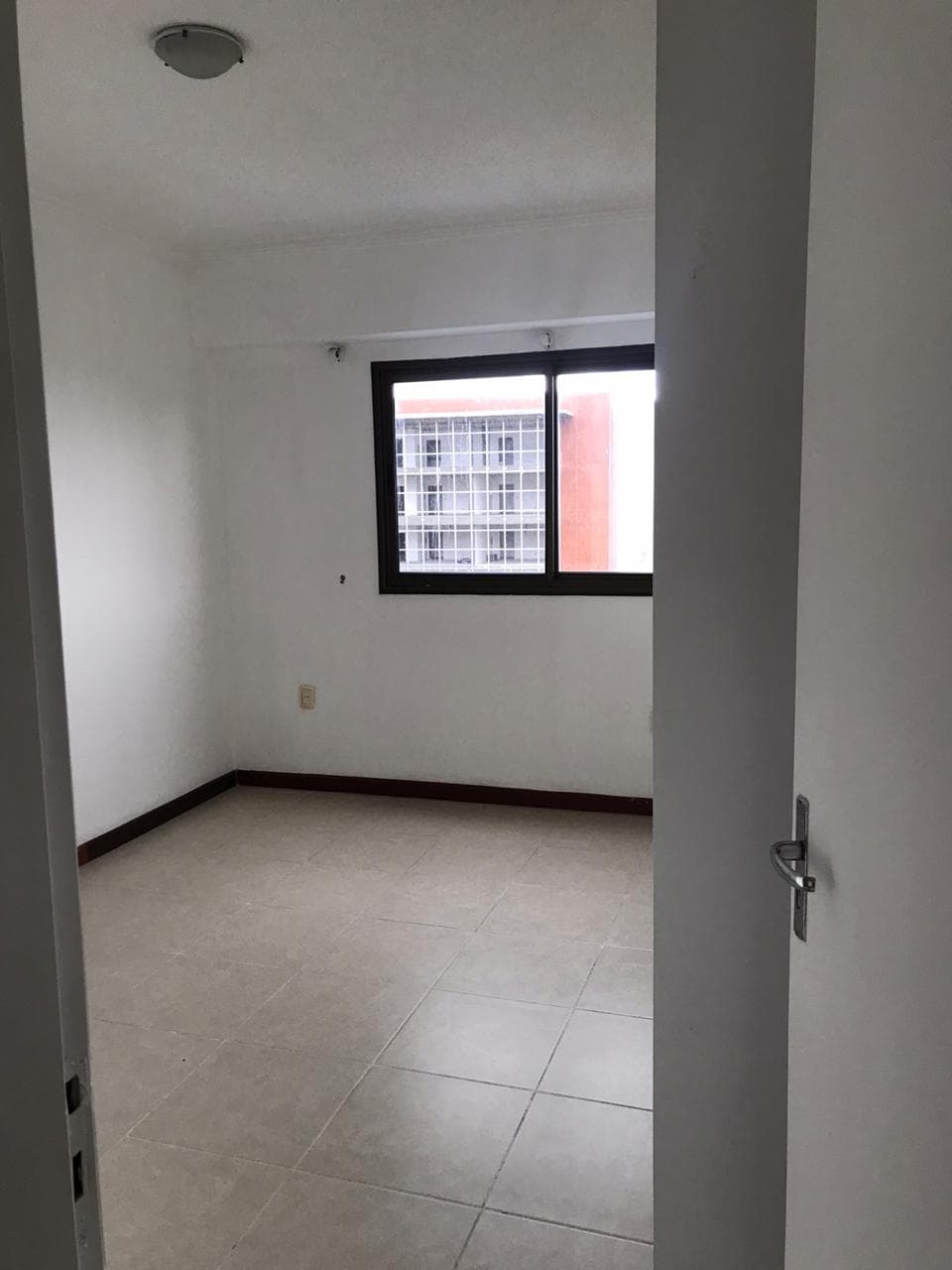 Lujoso departamento complejo parque venezuela — foto 2