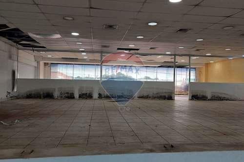 Amplia propiedad comercial!, foto 2