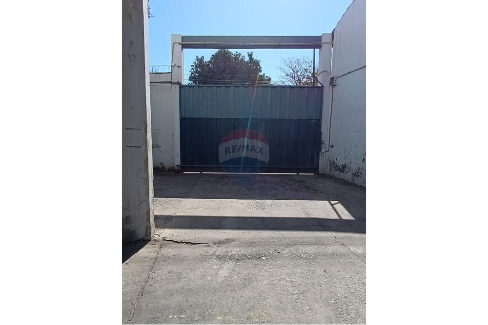 Depósito venta Ykua Sati Asunción, foto 5