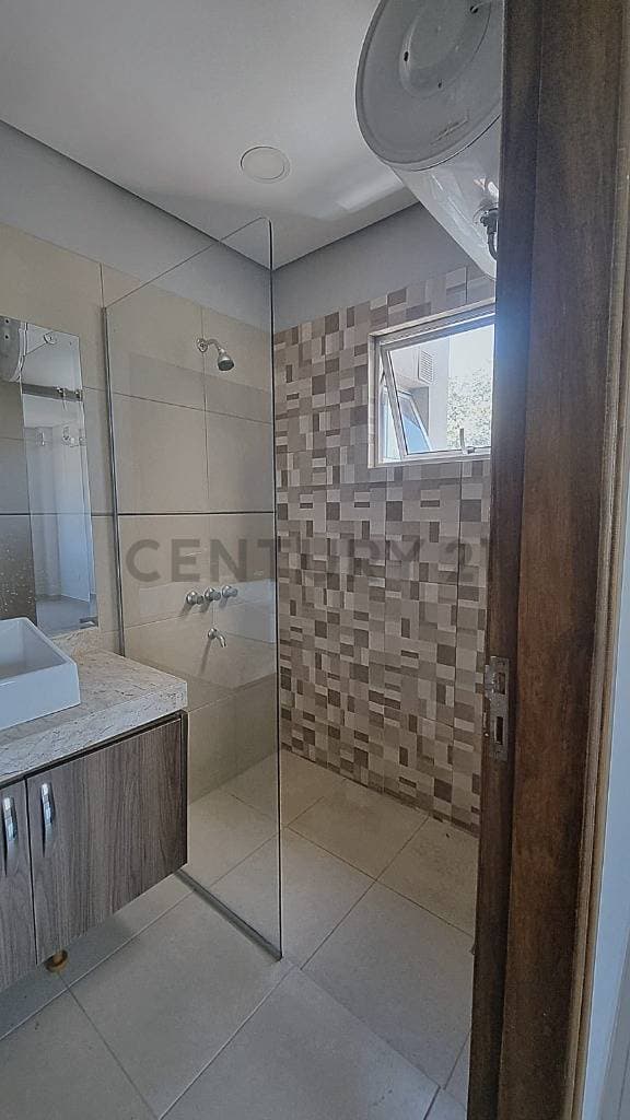 BARRIO MBURICAO Departamento Extra Grande en Venta, foto 3