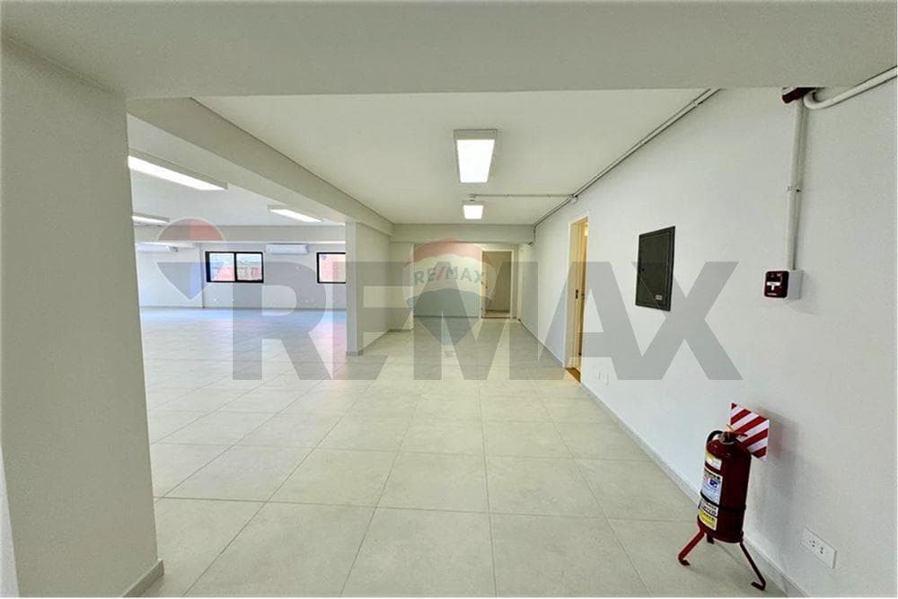 Oficina - Alquiler - La Encarnación, Paraguay, foto 4