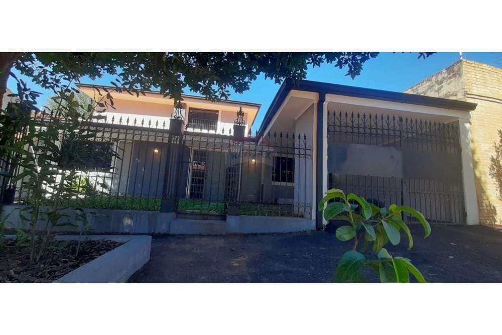En venta residencia en San Lorenzo villa amelia