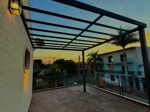 Amplia vivienda en Luque - zona los jardines, foto 2