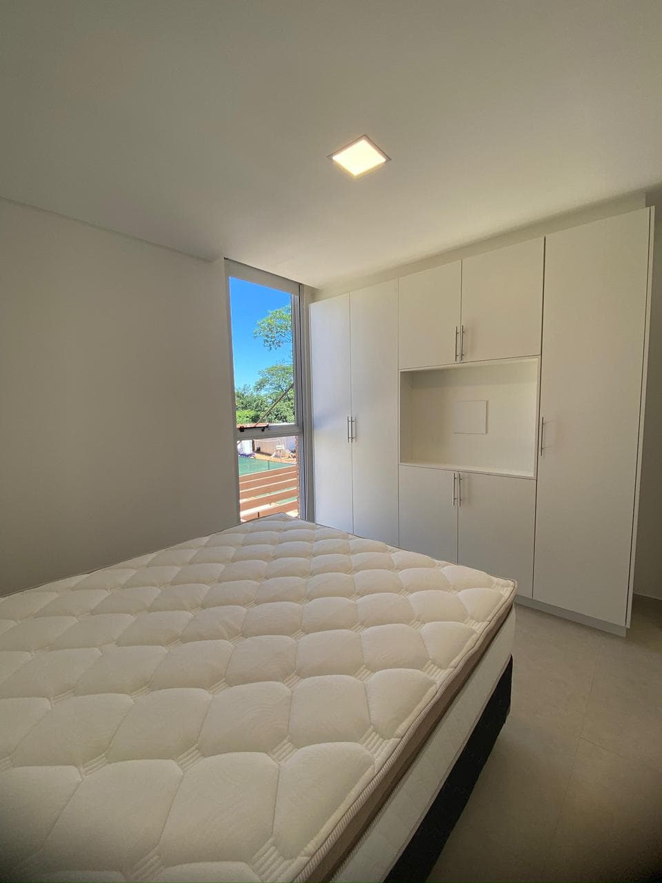 **alquilo dúplex amoblado de 3 dormitorios en Luque – barrio cerrado**, foto 4