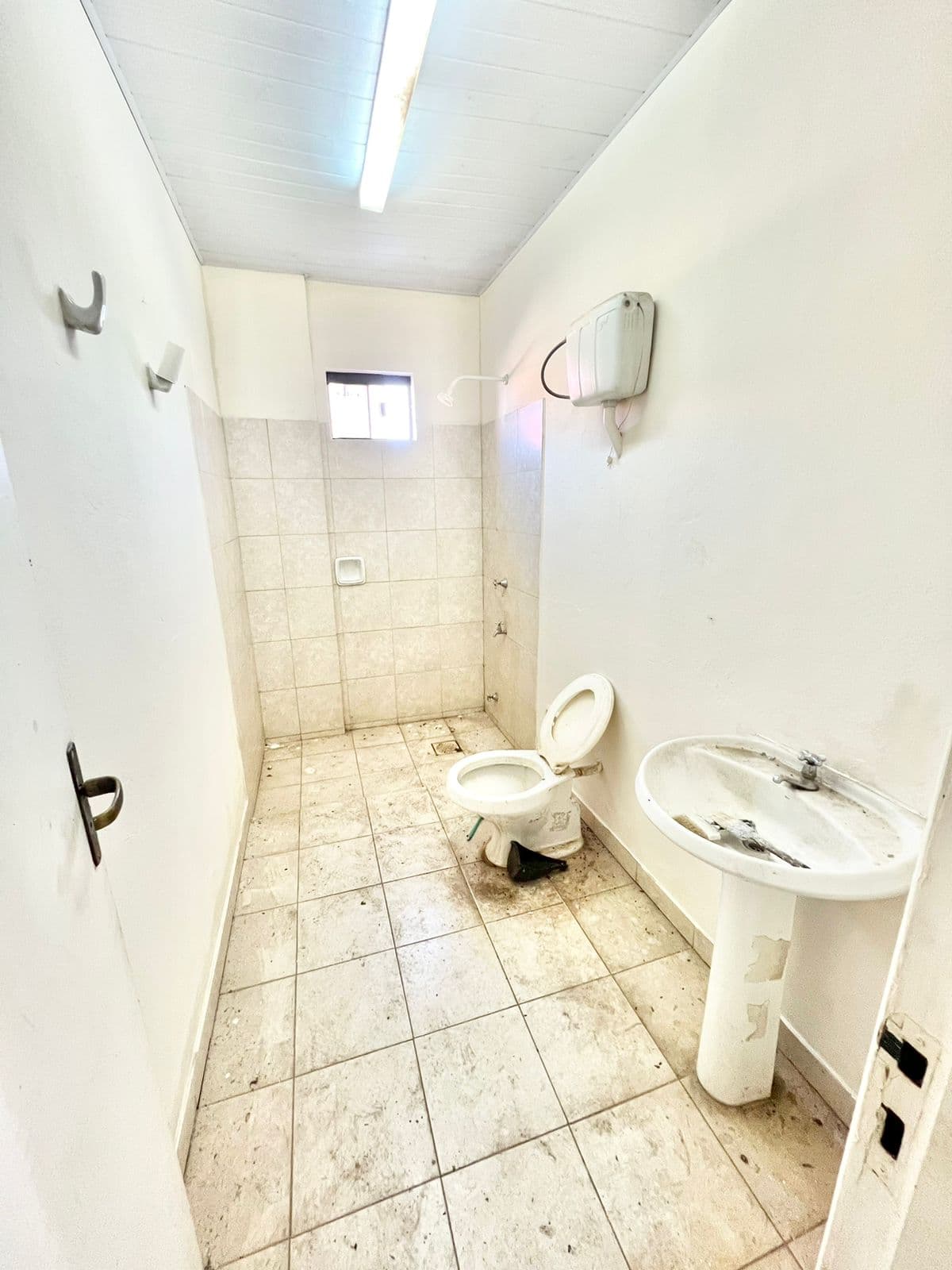 En Alquiler Depósito De 600 M2 En Mariano Roque Alonso A292 — foto 2