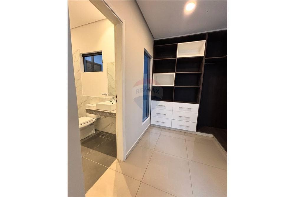 Dúplex en Alquiler – Santa Margarita de Youville, Campo Grande, Luque, foto 5