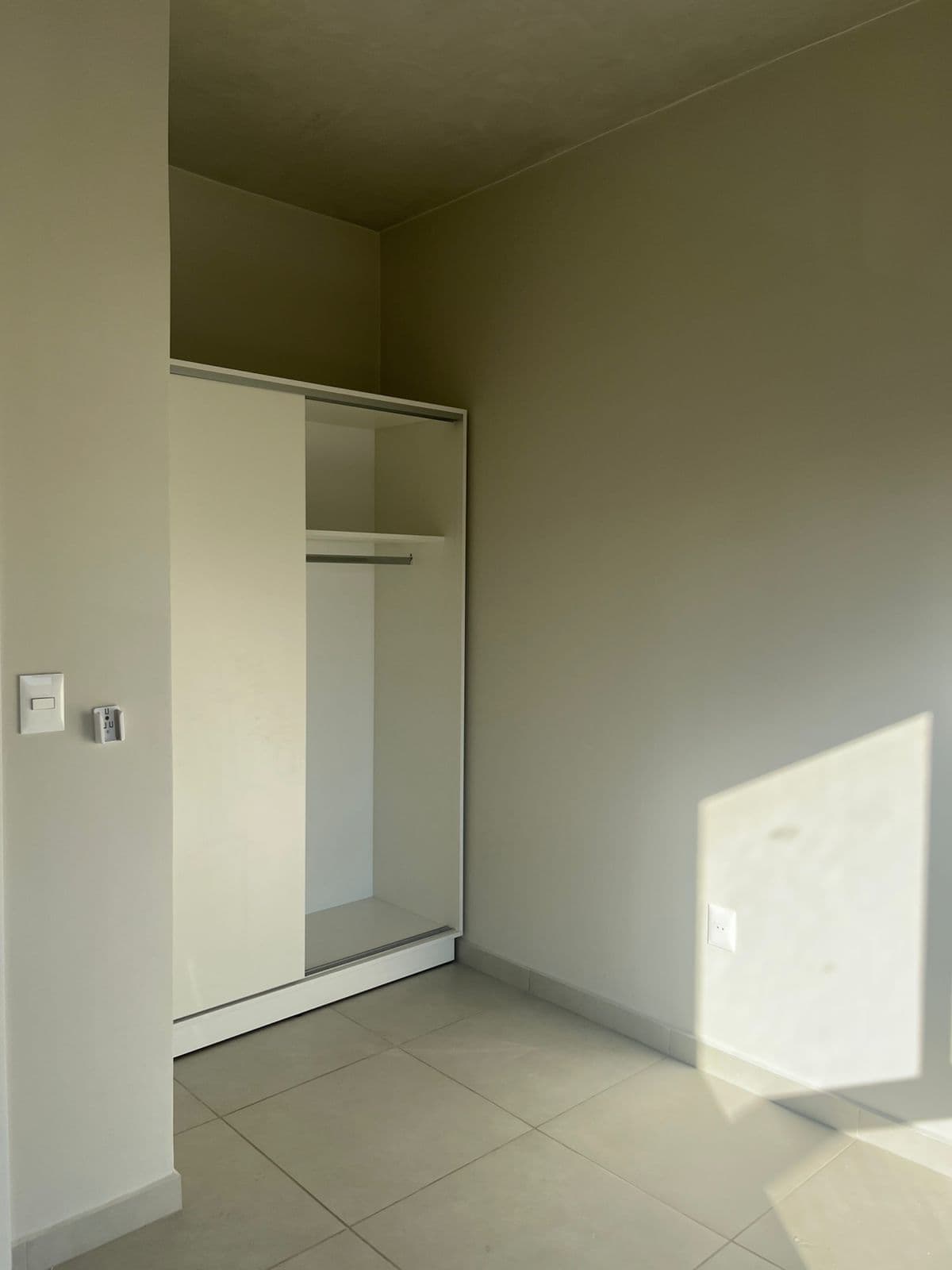 Departamento de 1 dormitorio en Luque, foto 2