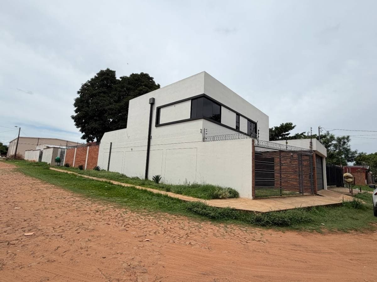 Casa Minimalista - Barrio Maria Auxiliadora de M.R.A — foto 3