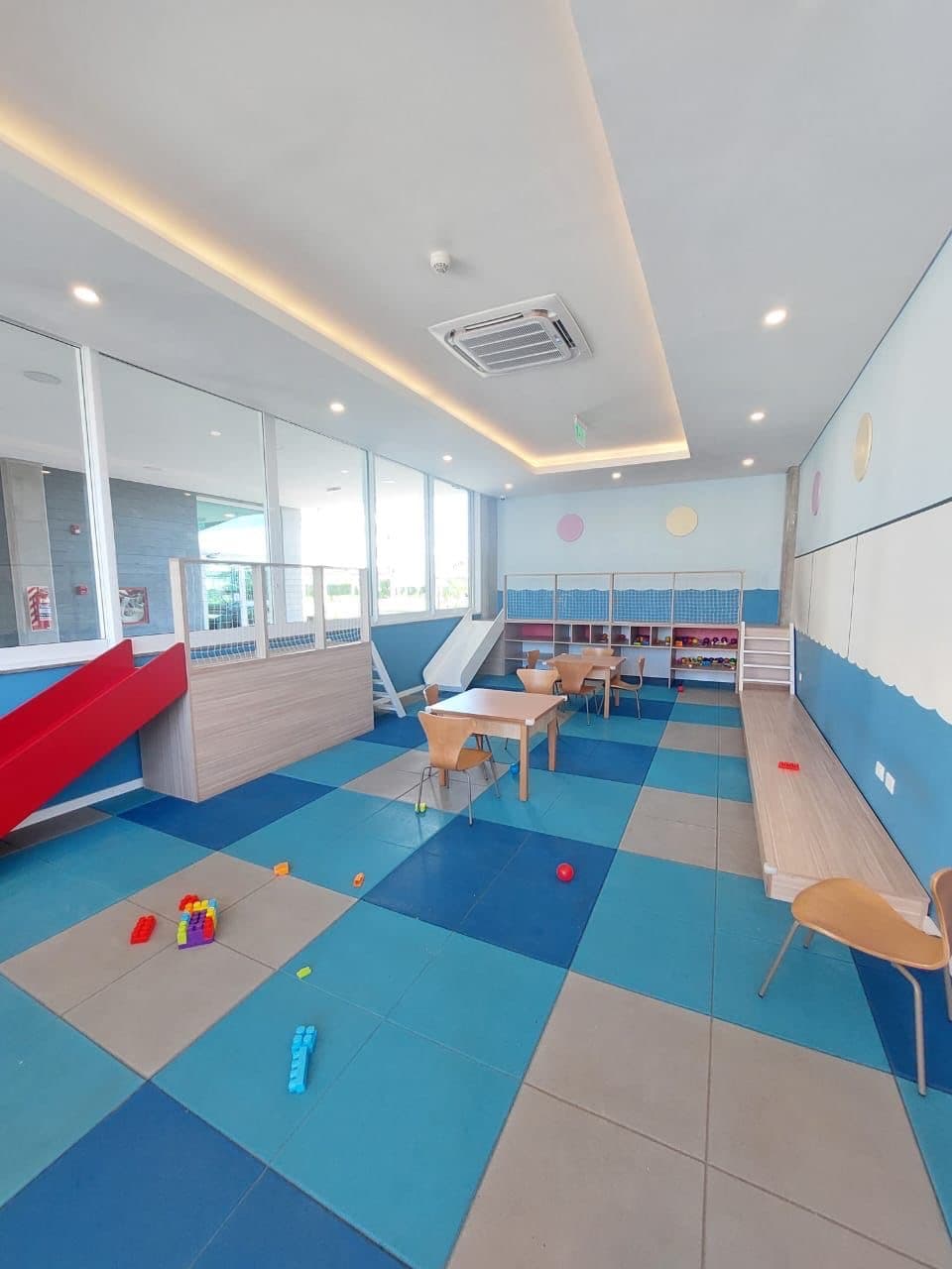 En alquiler | venta monoambiente con cochera en conjunto residencial surubi’i, foto 5