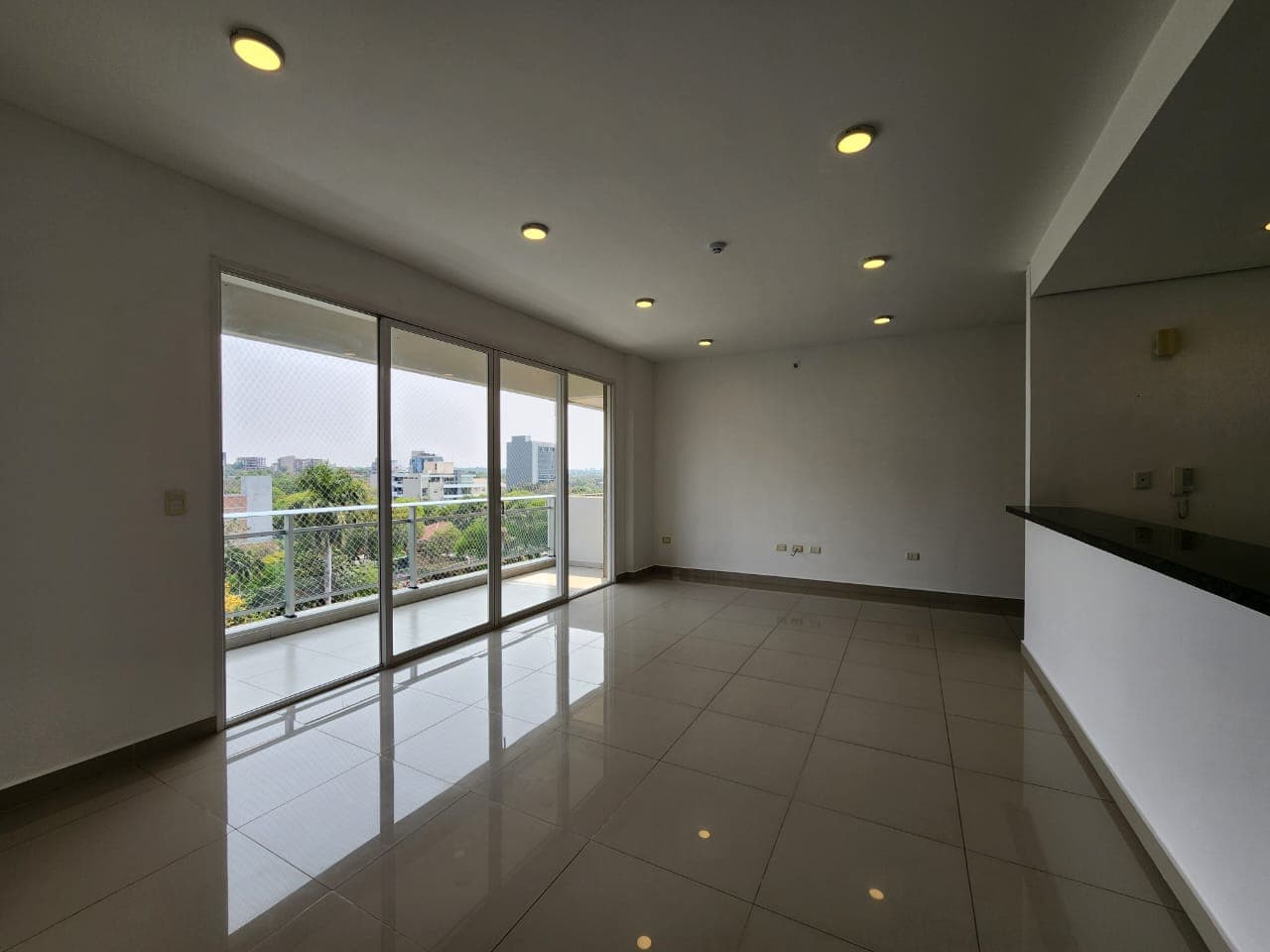Hermoso Dpto de 2 Habit en Suite. Villa Morra, foto 1