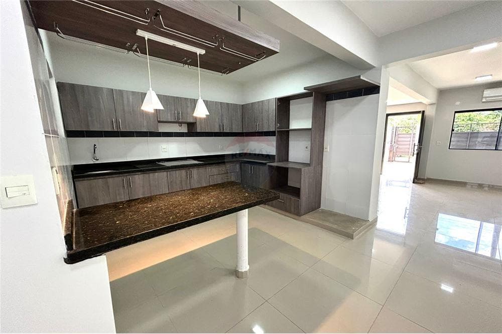 Oportunidad en venta a estrenar en Luque, foto 5