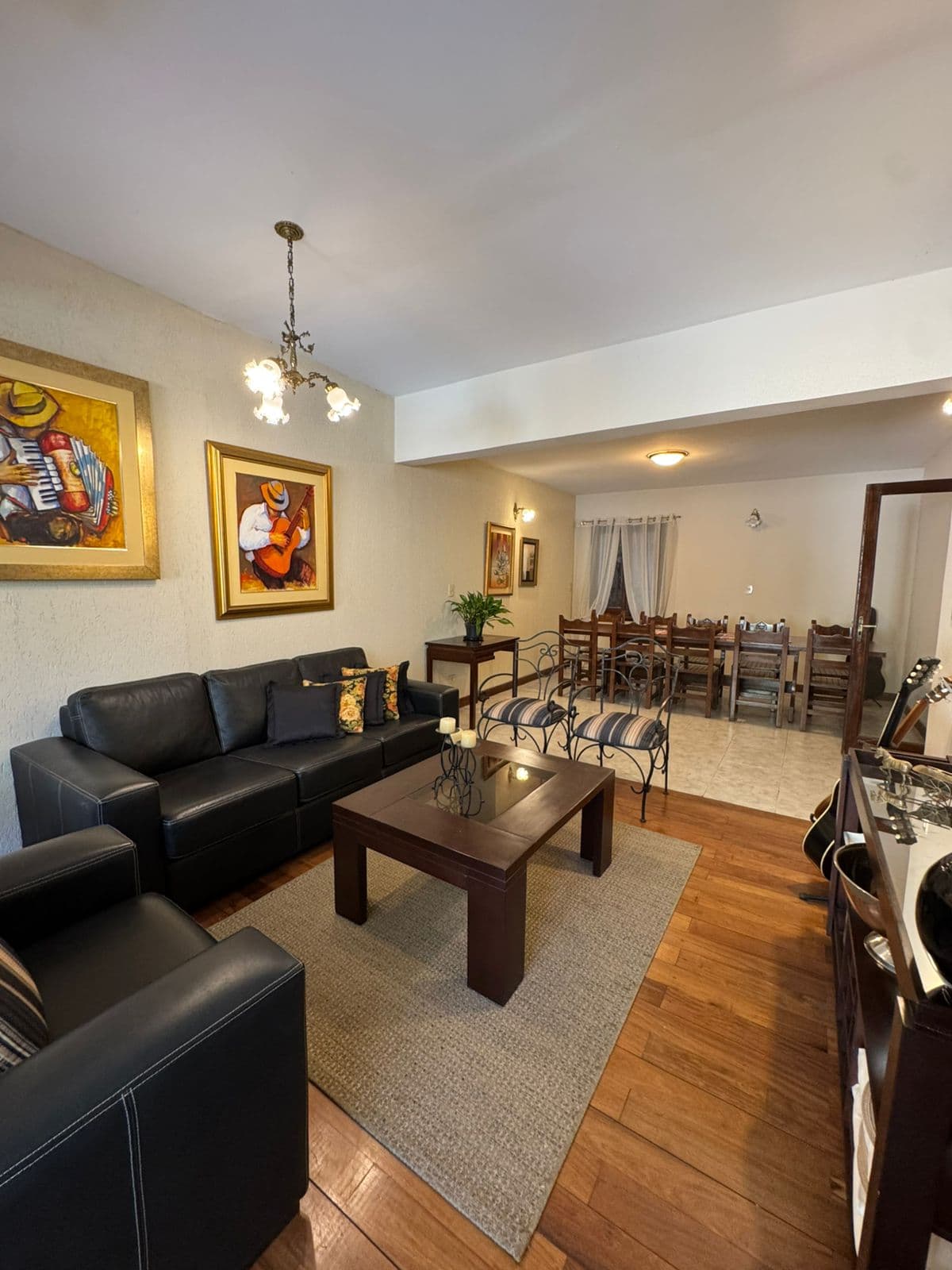 Vendo Hermosa Casa Sólida de 409 m2 en el Barrio Las Mercedes - CLHO7608124