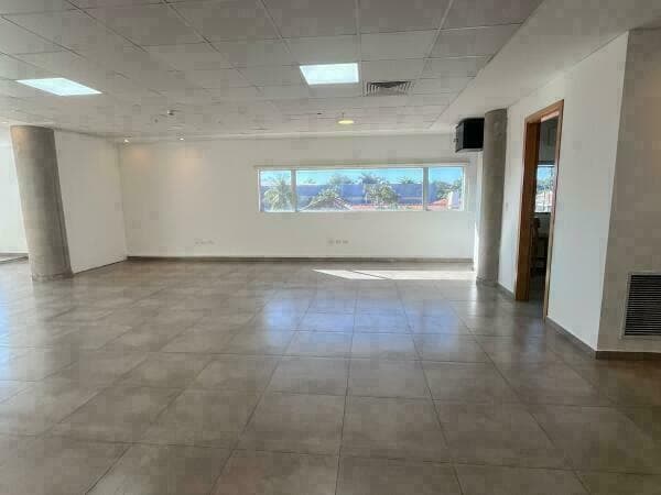 Oficina de 140 m2, foto 2