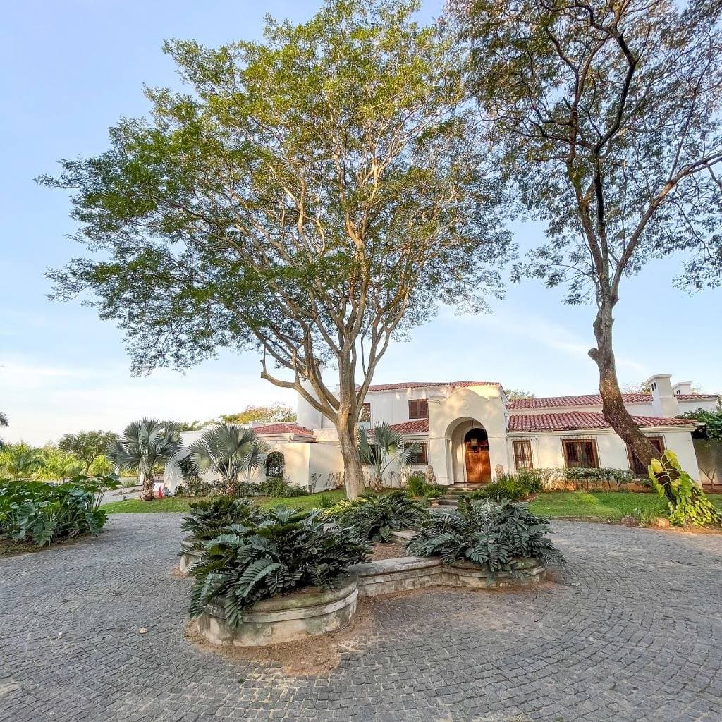 Exclusiva residencia de lujo en surubi’í, foto 3