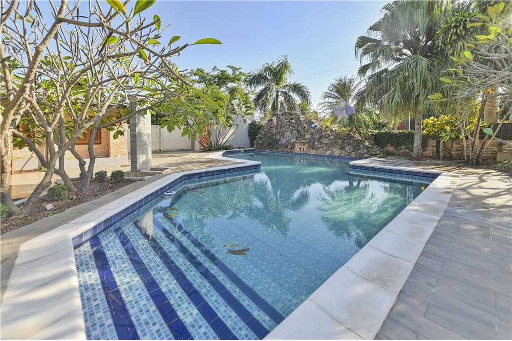 Casa en Ñemby c/ Moises Bertoni y V. Curiel, foto 5